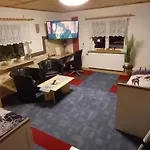 Monteur- Und Waldrauschen Apartament