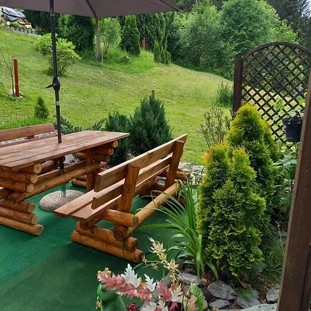 Monteur- Und Waldrauschen Apartman *