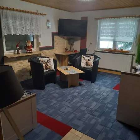 Monteur- Und Waldrauschen Apartman *