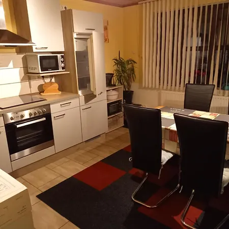 Monteur- Und Waldrauschen Apartman *