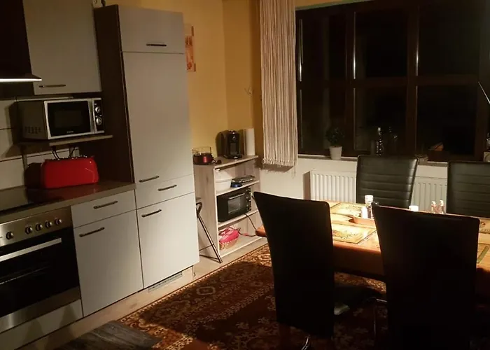 Monteur- Und Waldrauschen アパート *