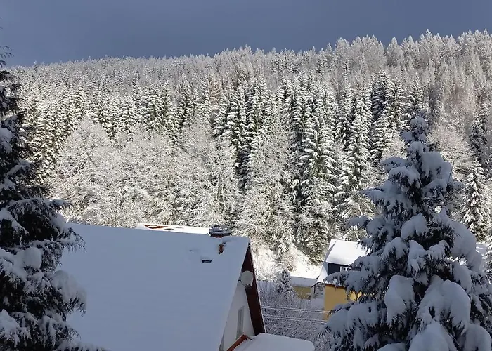 Monteur- Und Waldrauschen アパート *