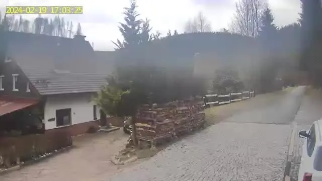 Monteur- Und Waldrauschen アパート