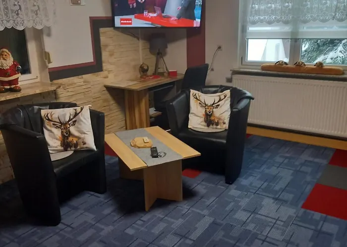 Monteur- Und Waldrauschen アパート *