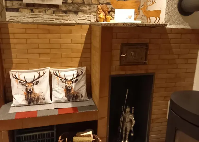 Monteur- Und Waldrauschen アパート